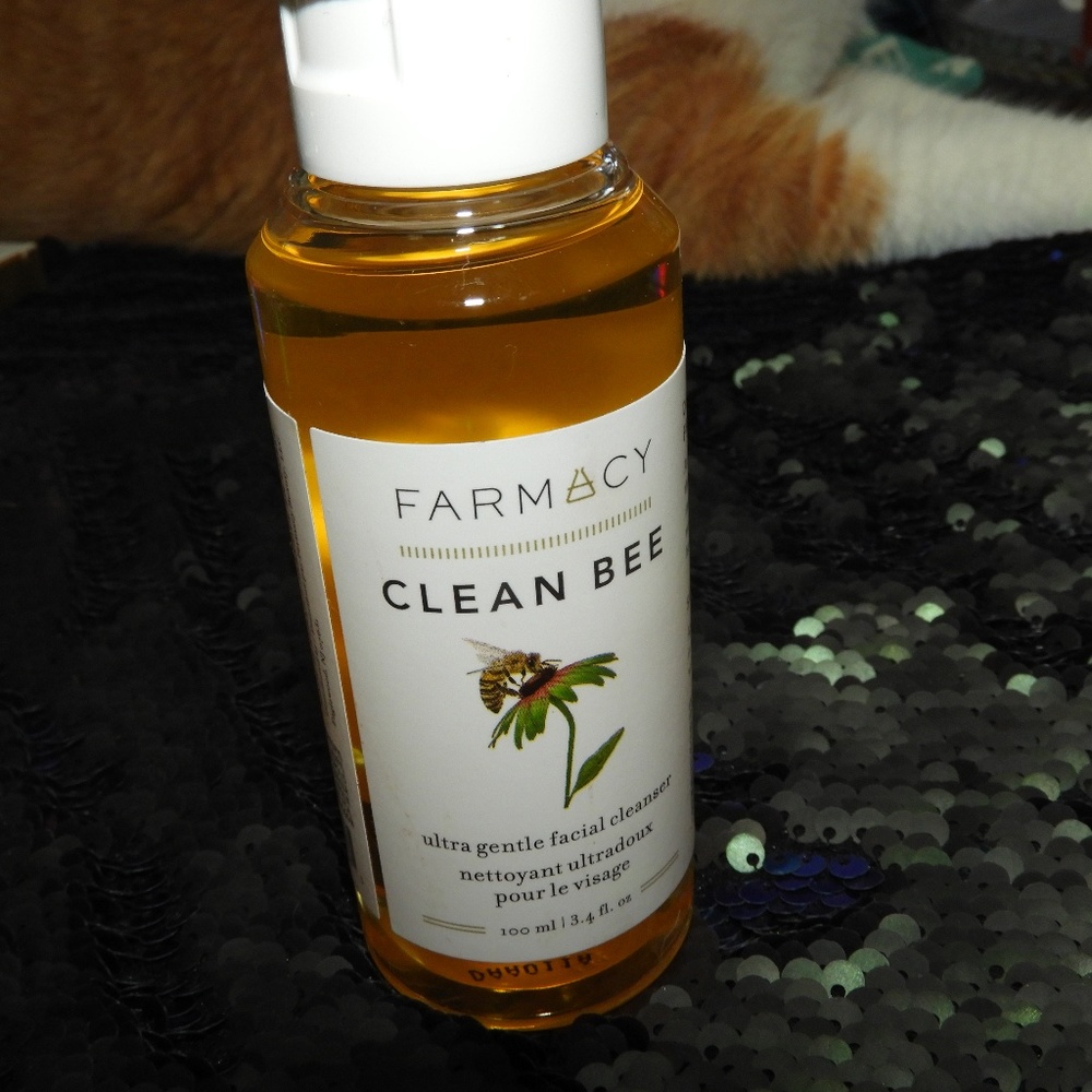 Farmacy - Clean Bee Ultra Gentle Facial Cleanser